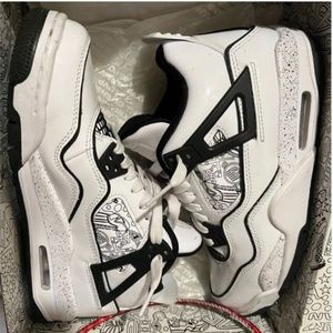 Jordan 4 retro ( diy 5.5y)